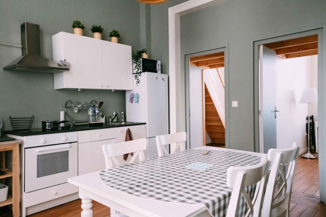 Charming Apartment With Terrace In Lille Extérieur photo